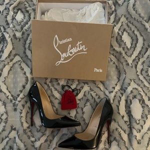 **NEW** Christian Louboutin So Kate Heels sz 37